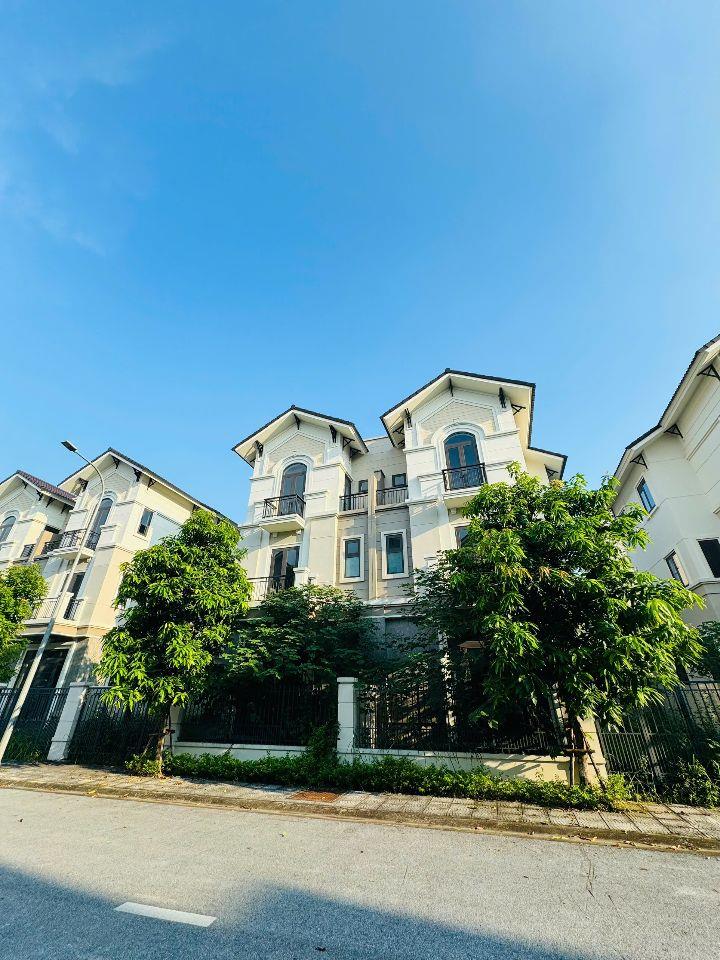 🔥 Nhỉnh 9 tỷ sở hữu ngay biệt thự song lập 135m² đã hoàn thiện mặt ngoài tại Centa VSIP Bắc Ninh.