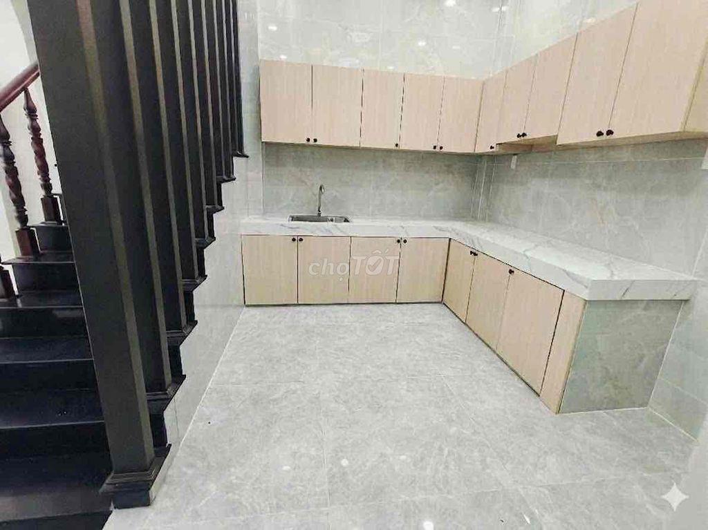 BÁN NHÀ 4 TẦNG GẦN PARCMALL CAO LỖ - QUẬN 8 - 5 PN - NGỘP CHỈ 6,9 Tỷ