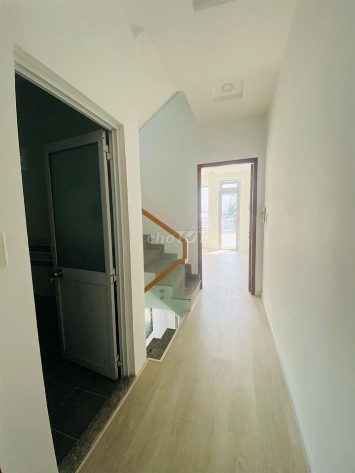 Bán nhà Quang Trung Gò Vấp 48m², 4PN, 3WC, tặng nội thất, giá 5,98 tỷ