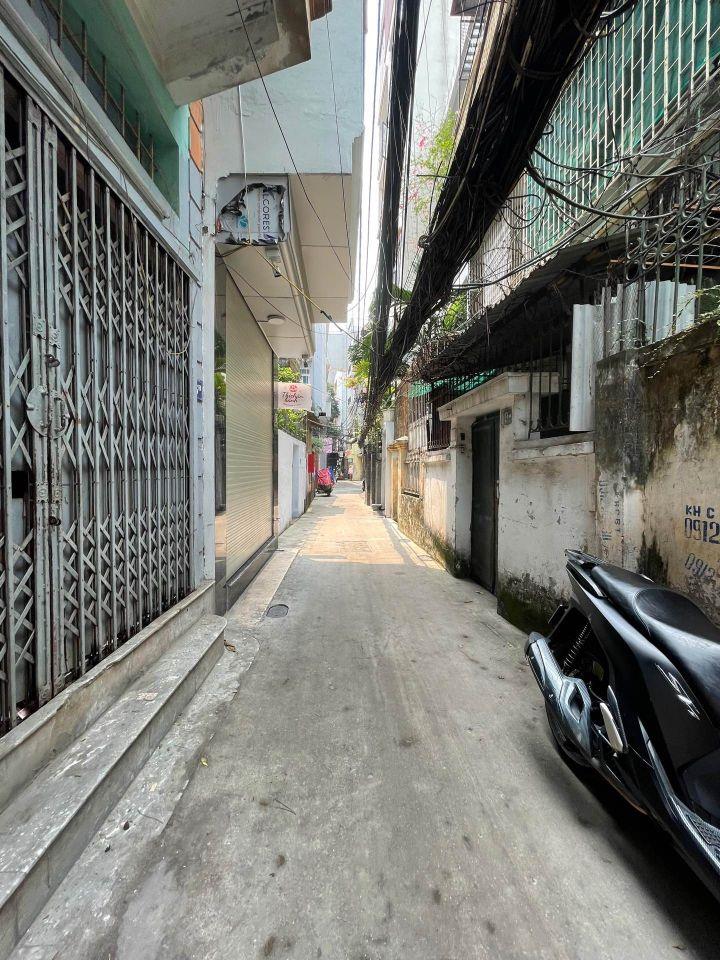 Bán nhà Kim Liên Đống Đa 48m2 x 3 tầng ngõ ô tô tránh, sổ đỏ chính chủ giá 9.3 tỷ