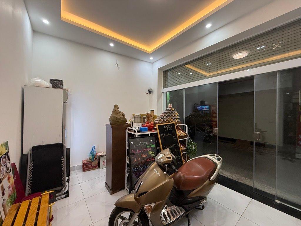 Hiếm nhà khu vực này 30m2 Kim Liên, giá 11.8 tỷ, sổ đỏ chính chủ