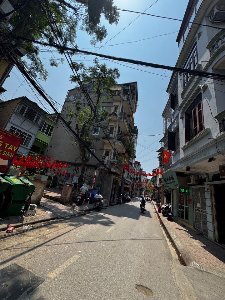 Nhà chính chủ, không qua trung gian 45m2 Văn Miếu - Quốc Tử Giám, giá 13.3 tỷ