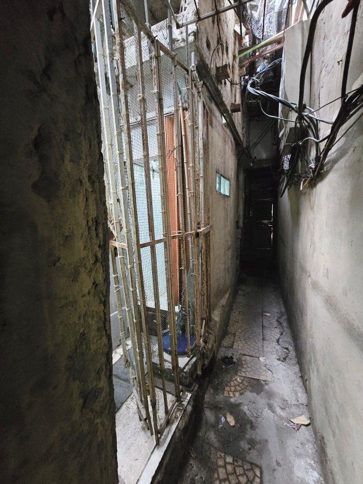 Nhà chính chủ, không qua trung gian 15m2 , giá 2.35 tỷ