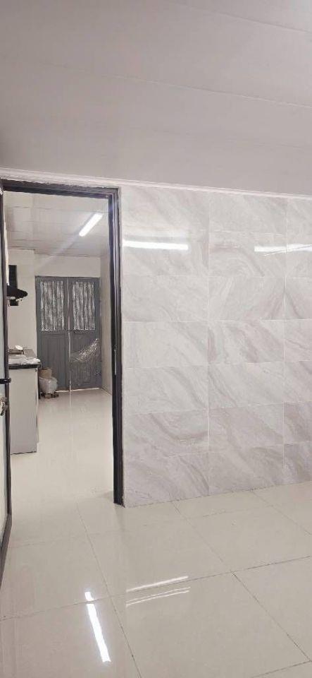 Nhà mặt ngõ thông thoáng cần sang tay 65m2 , giá 3.65 tỷ, sổ đỏ chính chủ