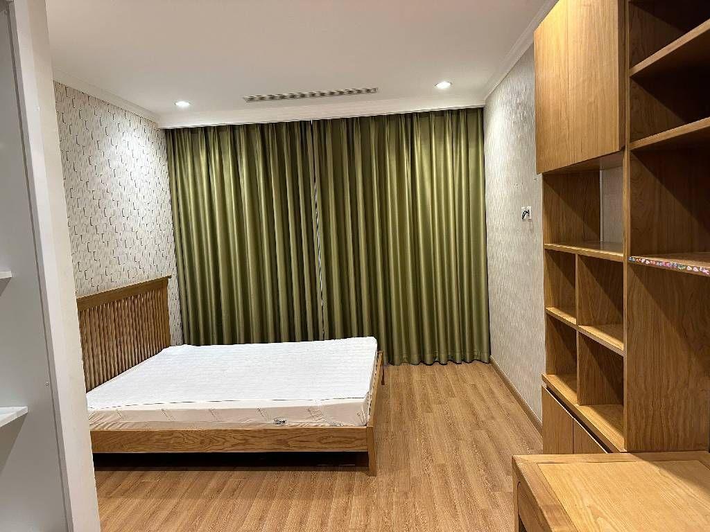 Bán nhà Láng Thượng, Đống Đa 129m2, 1 tầng, sổ đỏ, giá 19 tỷ