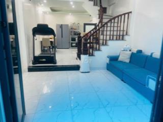 Nhà 4 tầng, 64,8m2, 6 phòng ở gia đình thoải mái