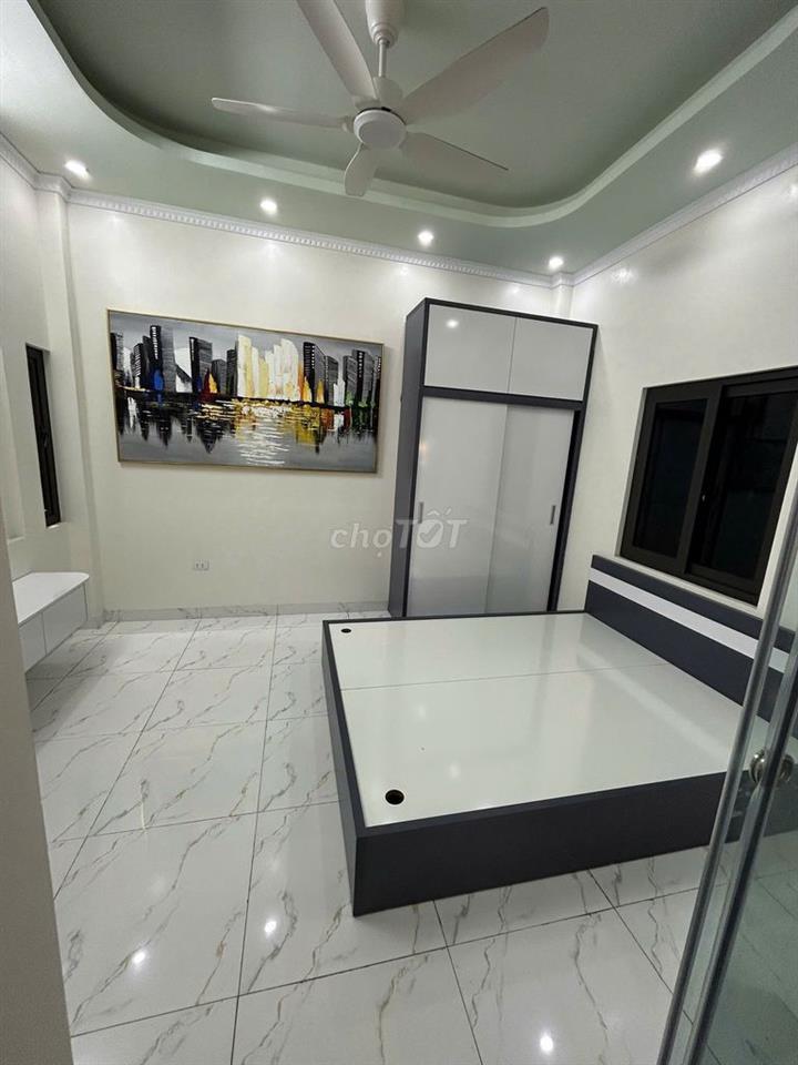 Nhà 4 tầng, 64,8m2, 6 phòng ở gia đình thoải mái