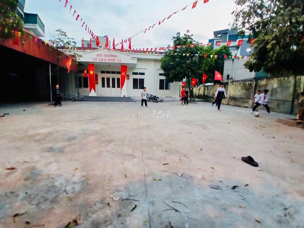 Nhà 4 tầng, 64,8m2, 6 phòng ở gia đình thoải mái