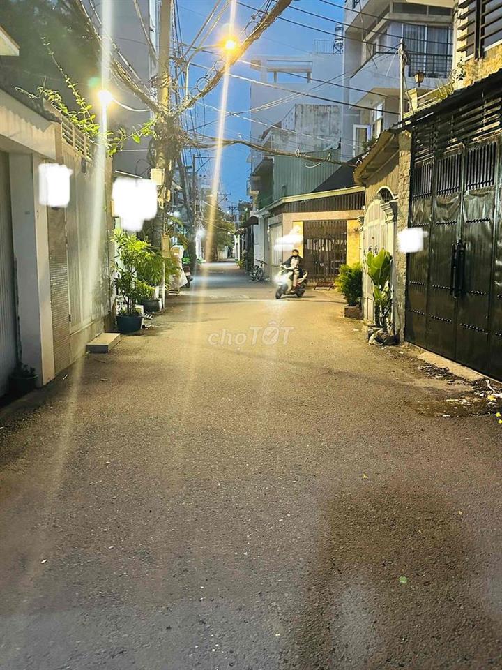 CHO THUÊ NGUYÊN CĂN 30m2 HẺM THÔNG, SÁT HẺM XE HƠI CHỈ 6.5tr