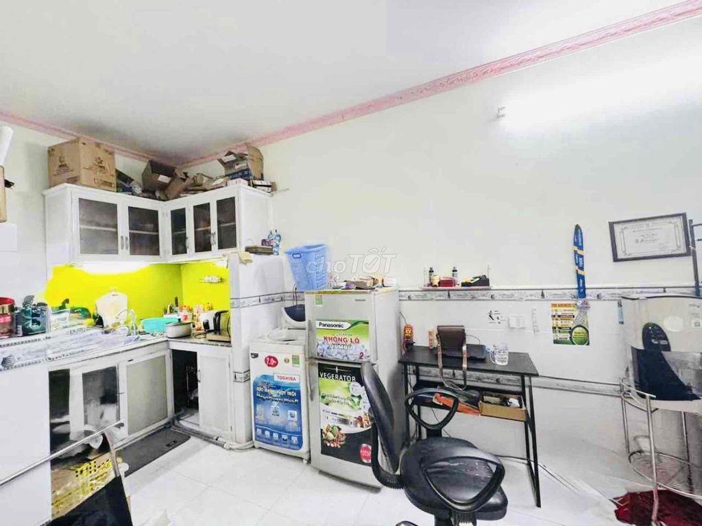 🔥CĂN GÓC 2 TẦNG 20m2 đất- HẺM XE HƠI KHU PHẠM VĂN ĐỒNG GẦN GIGAMALL CH