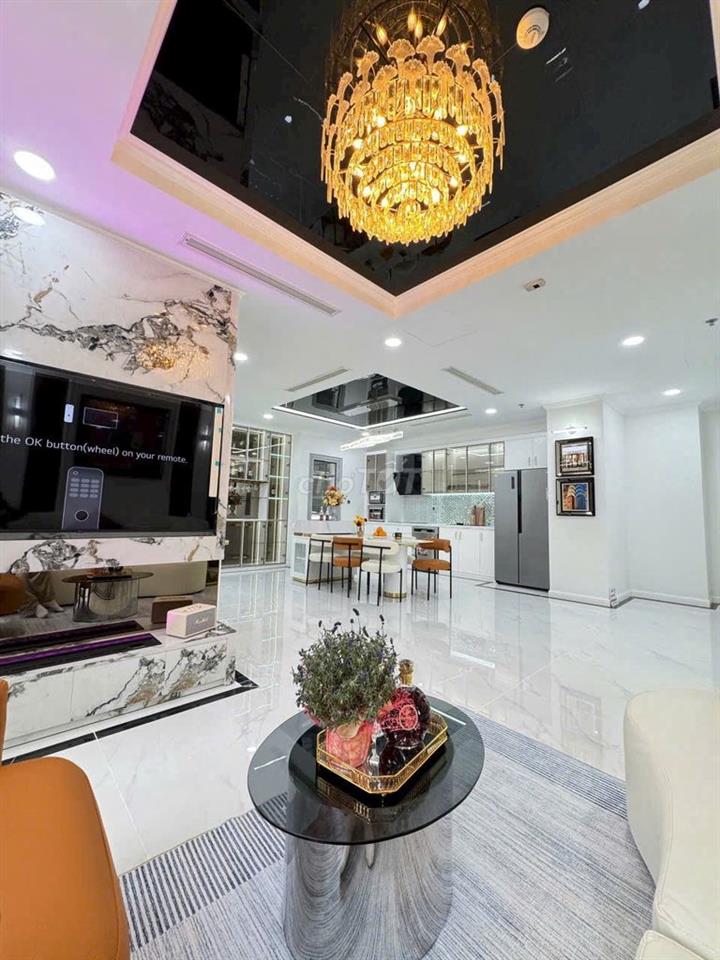 BÁN CĂN HỘ 2PN NỘI THẤT CAO CẤP, VIEW ĐẸP VINHOMES CENTRAL PARK