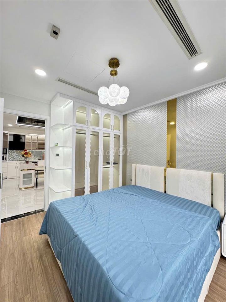 BÁN CĂN HỘ 2PN NỘI THẤT CAO CẤP, VIEW ĐẸP VINHOMES CENTRAL PARK