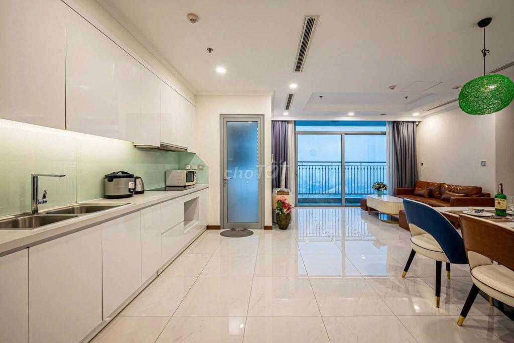 BÁN CĂN HỘ 2PN NỘI THẤT CAO CẤP, VIEW ĐẸP CỦA DỰ ÁN, VINHOMES