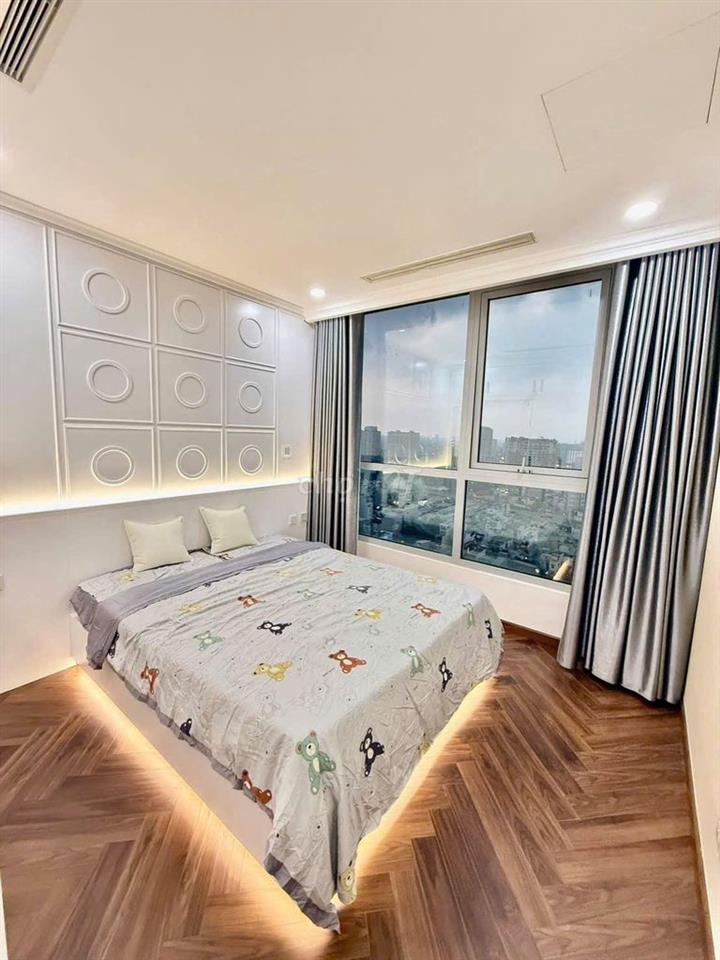 BÁN CĂN 3 PHÒNG VINHOMES CENTRAL PARK NỘI THẤT CAO CẤP- VIEW THOÁNG
