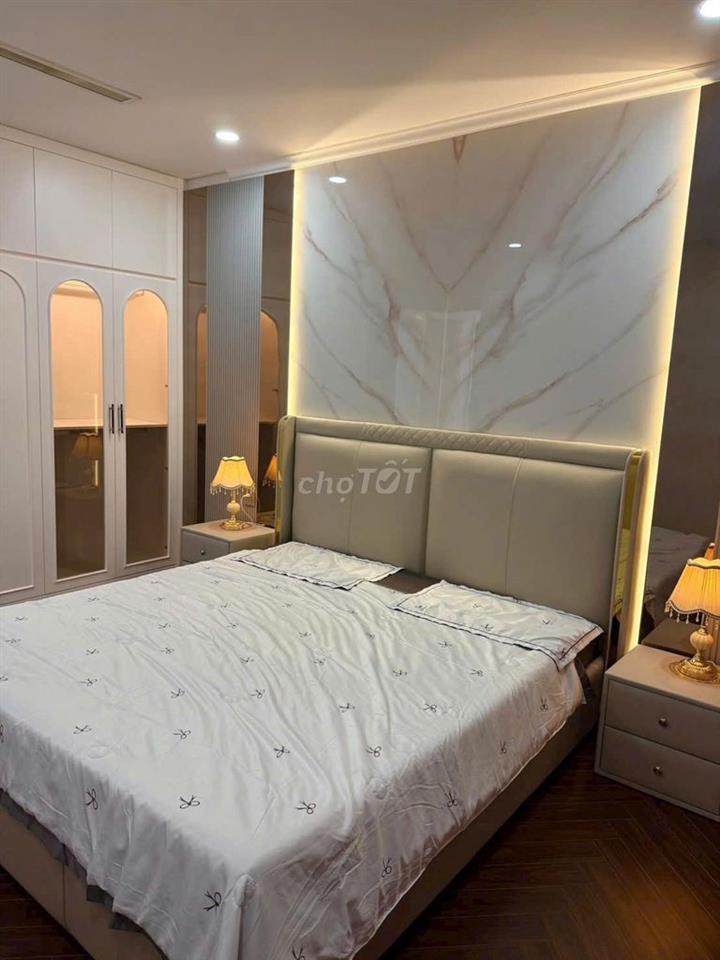 BÁN CĂN 3 PHÒNG VINHOMES CENTRAL PARK NỘI THẤT CAO CẤP- VIEW THOÁNG