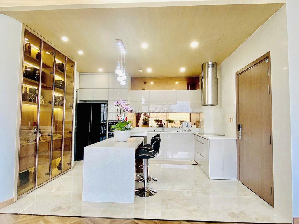 TÔI CẦN CHO THUÊ 2PN VINHOMES CENTRAL PARK NT CAO CẤP - LANDMARK 81