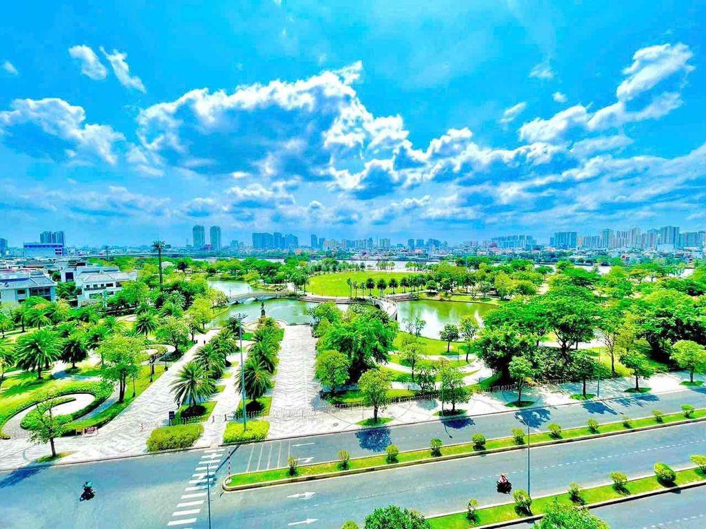 Bán 4PN - Park 4 - Vinhome Central Park - đã có sổ - giá : 22 tỷ