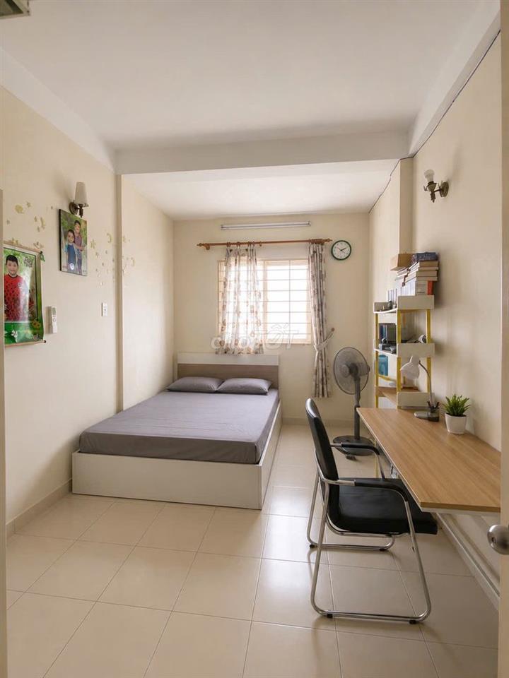 BÁN CHUNG CƯ Kim Sơn, lô góc, DT: 80m2. 2PN, 2WC. Sổ riêng, thang máy.