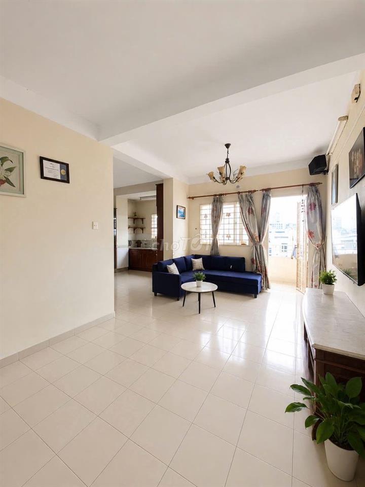 BÁN CHUNG CƯ Kim Sơn, lô góc, DT: 80m2. 2PN, 2WC. Sổ riêng, thang máy.