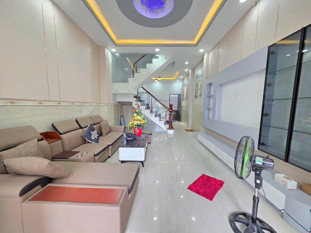 Bán nhà hẻm 37/ Đặng Thùy Trâm, DT: 4x18m. Trệt 2 lầu ST. 4PN, 4WC