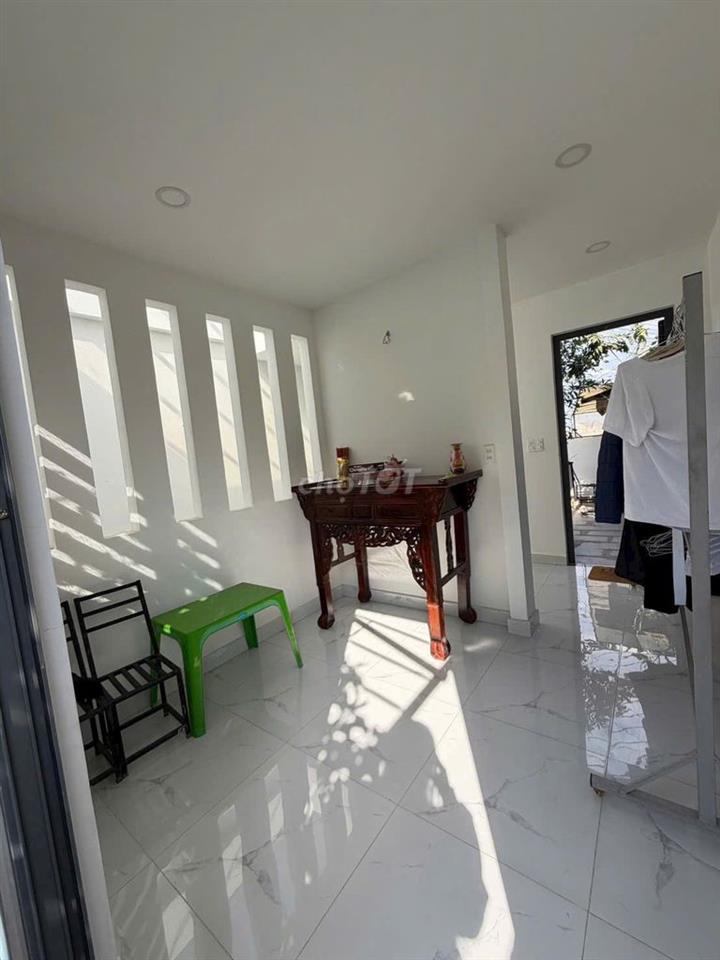 NHÀ CHO THUÊ Bình Lợi. Trệt 2 lầu. DT: 4,5x20m. Hẻm thông 