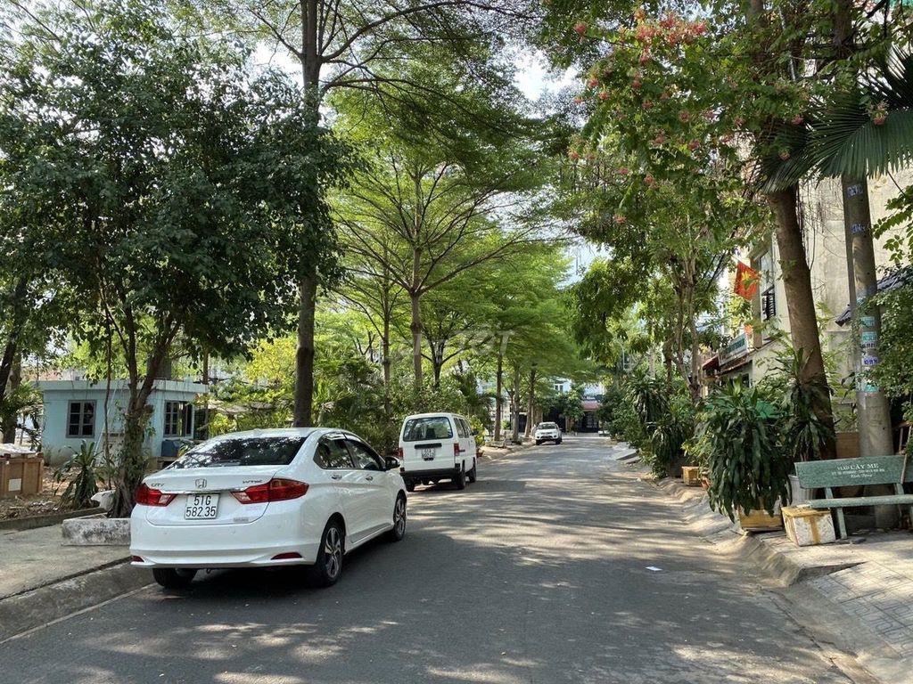 CHO THUÊ NHÀ Đường Bình Lợi. Trệt 2 lầu Sân Thượng. Hẻm thông rộng 10m