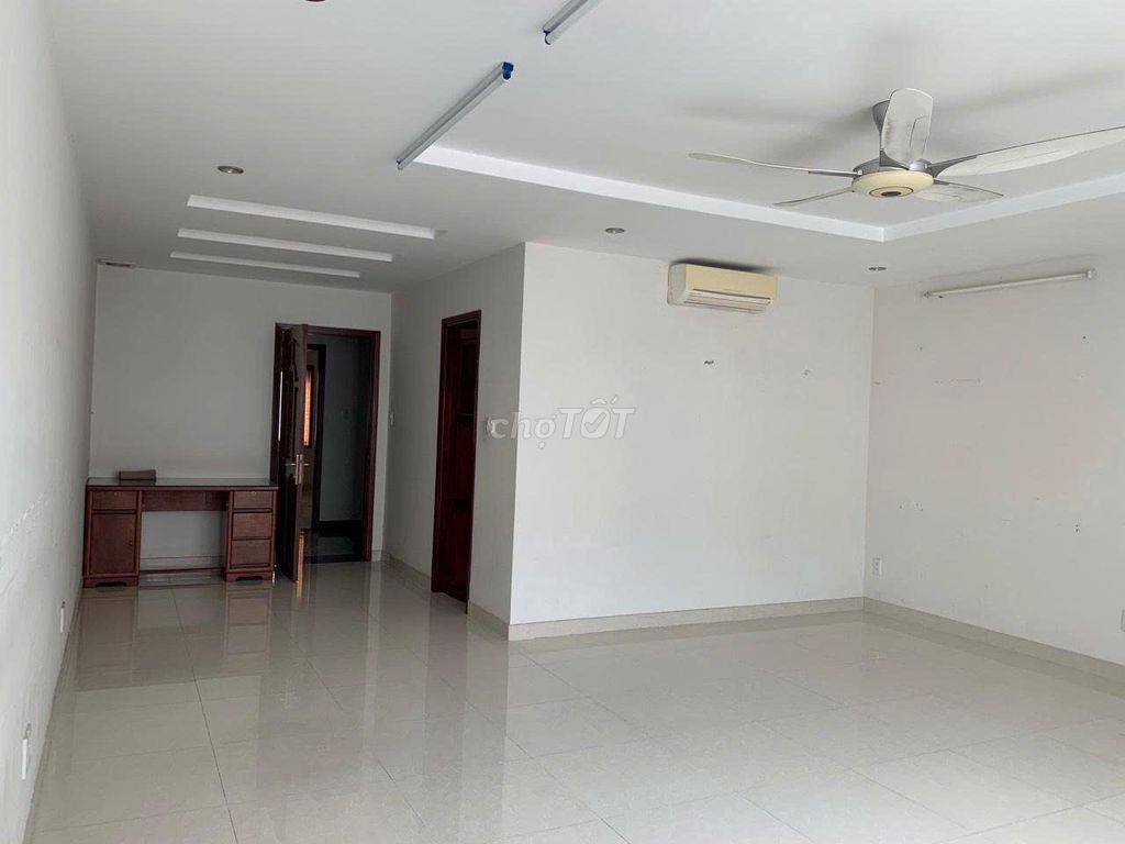 NHÀ CHO THUÊ Đặng Thùy Trâm. DT: 6x22m. Trệt lửng 3 lầu. Gần ĐH