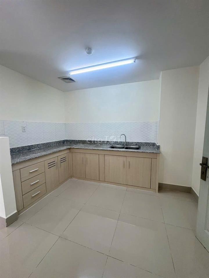 Bán căn hộ CC 1050 Phan Chu Trinh. DT: 61,5m2. Đã có sổ. 2PN. Lô B