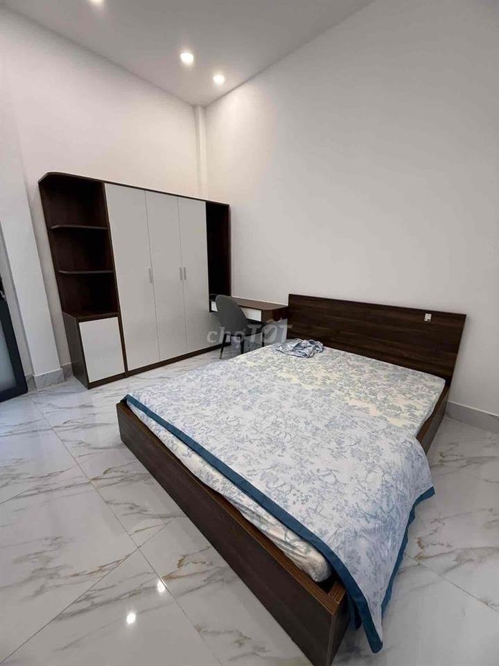 Thống Nhất dt 75m 2,nhà nở hậu tài lộc