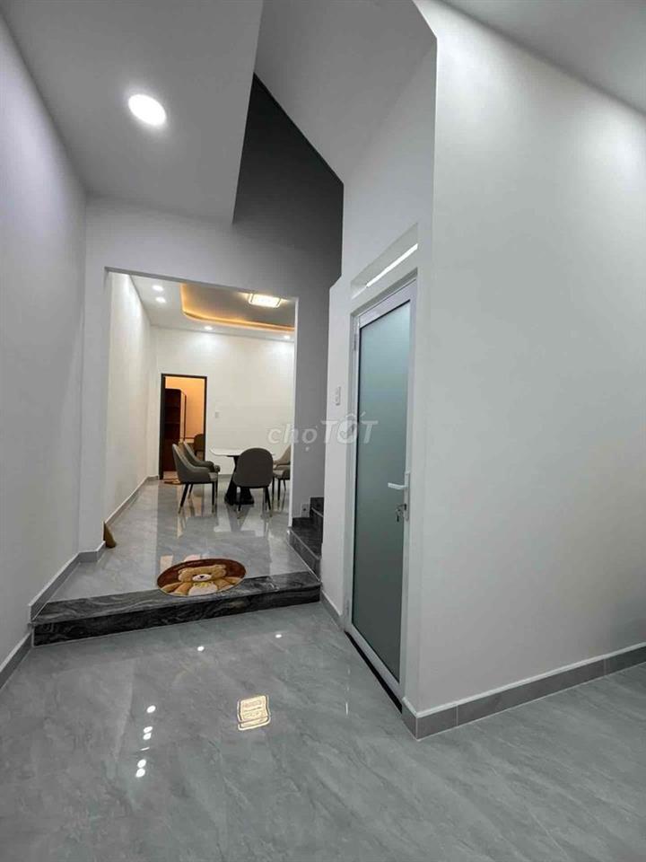 Thống Nhất dt 75m 2,nhà nở hậu tài lộc