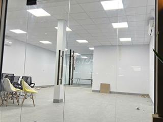 Bán nhà trung tâm mặt tiền 12m - 3.7x20m - 5 tầng đường Tân Cảng