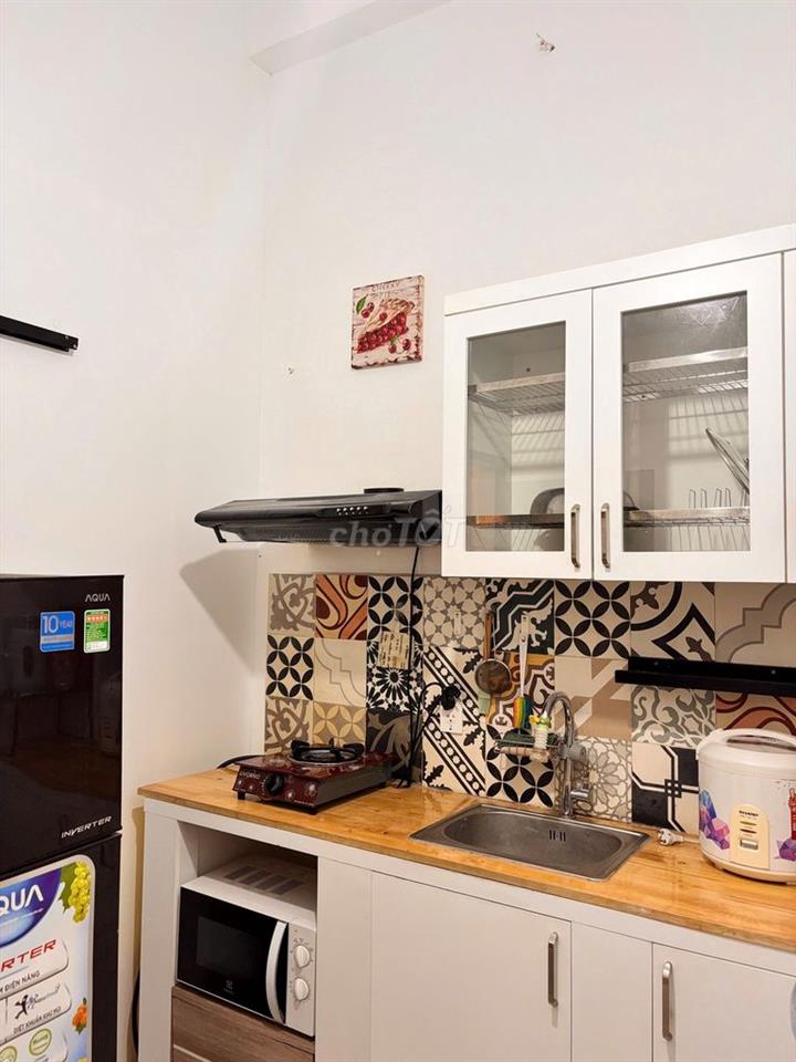 Bán CHDV ngay sát Q1 - 4 tầng 70m² - nở hậu 4,75m Phan Văn Hân