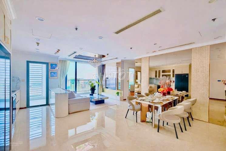Chủ kẹt tiền bán gấp 3PN giá 14tỷ5 DT: 118m2. Vinhomes Central Park