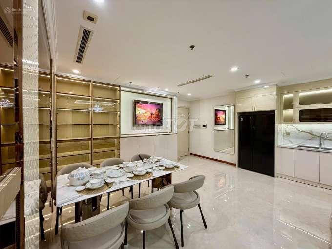 Chủ kẹt tiền bán gấp 3PN giá 14tỷ5 DT: 118m2. Vinhomes Central Park