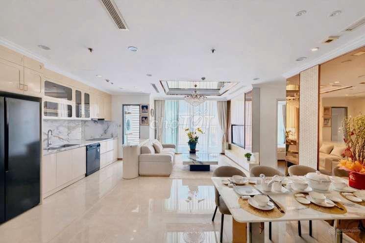 Chủ kẹt tiền bán gấp 3PN giá 14tỷ5 DT: 118m2. Vinhomes Central Park
