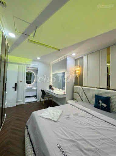 Chủ kẹt tiền cần bán 2PN giá 11tỷ DT: 85m2 Vinhomes Central Park