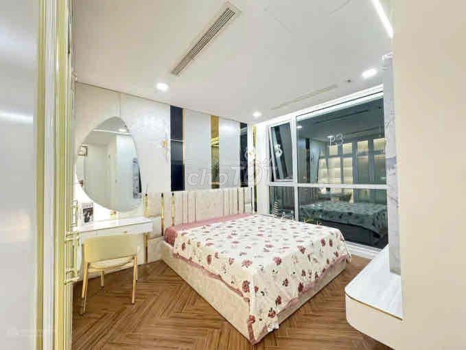 Bán căn hộ 4PN Giá 19Tỷ  DT:142m2 Vinhomes Central Park