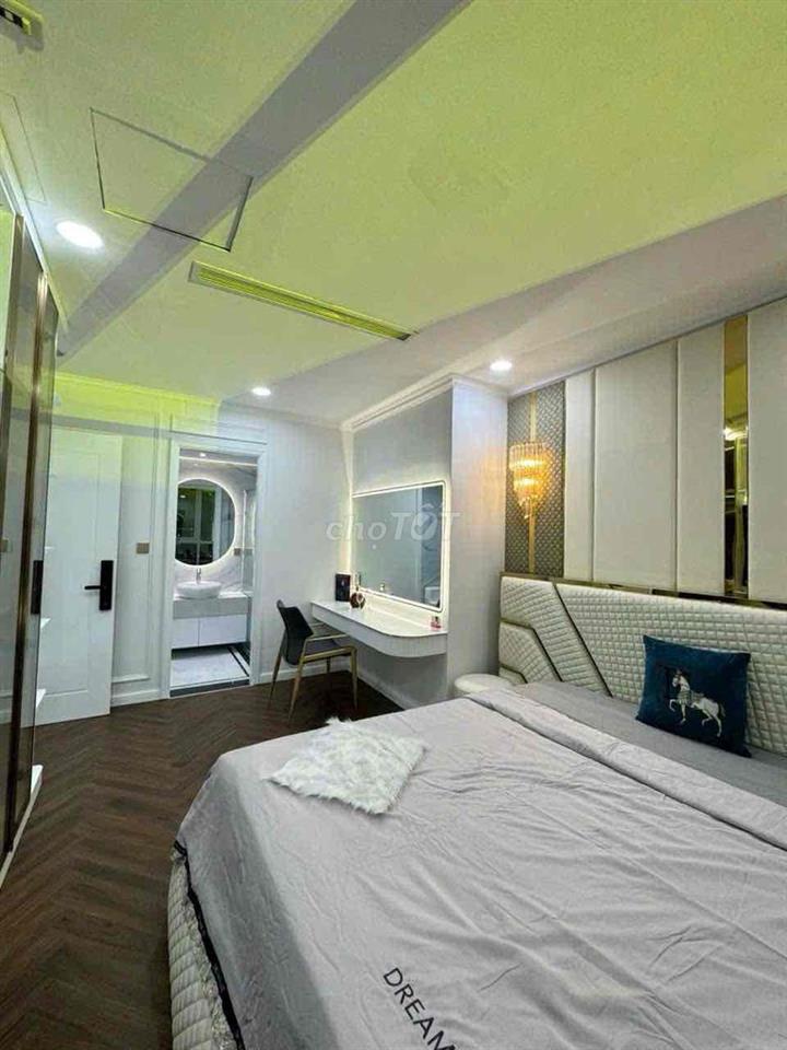 Cho thuê gấp CC 4PN + 3WC tại Vinhomes Central Park, 160m2, 60 triệu V