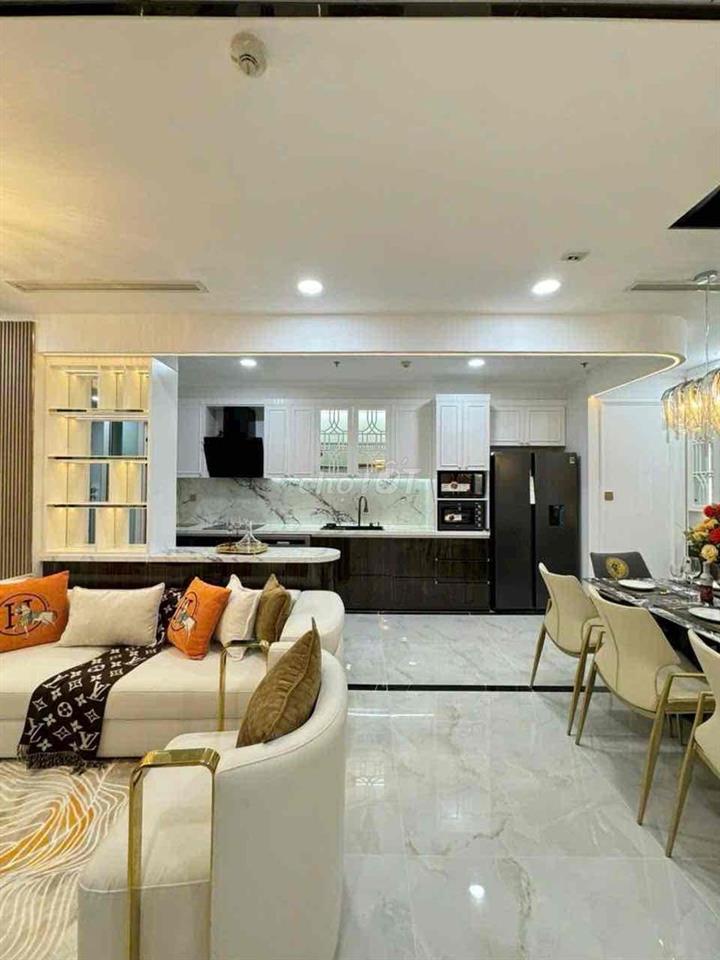 Cho thuê gấp CC 4PN + 3WC tại Vinhomes Central Park, 160m2, 60 triệu V
