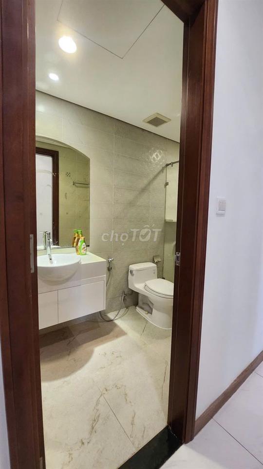 Bán căn hộ 2PN Vinhomes Central Park tầng cao, view thoáng.