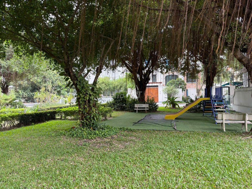 Bán Villa Khu Compound Bờ Sông Nguyễn Văn Hưởng, Thảo Điền.  
