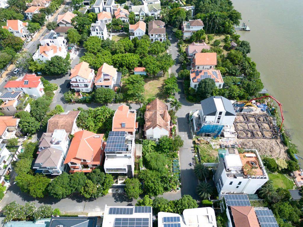 Bán Villa Khu Compound Bờ Sông Nguyễn Văn Hưởng, Thảo Điền.  