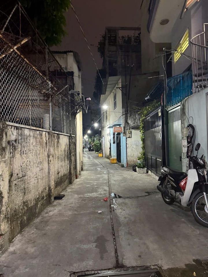 Bán nhà 62m2 hẻm 205 Trần Văn Đang, P11, Q3 giá 8 Tỷ.