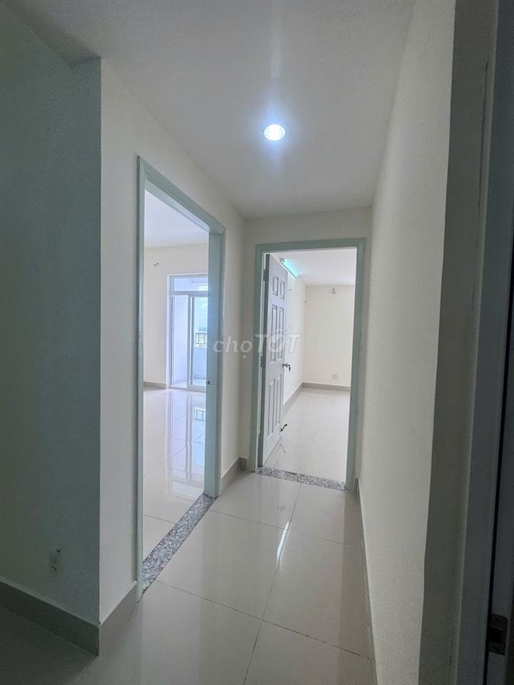 Chung Cư 1050 Phan Chu Trinh.căn hộ Penthouse 61,5m2. 2 PN.View đẹp