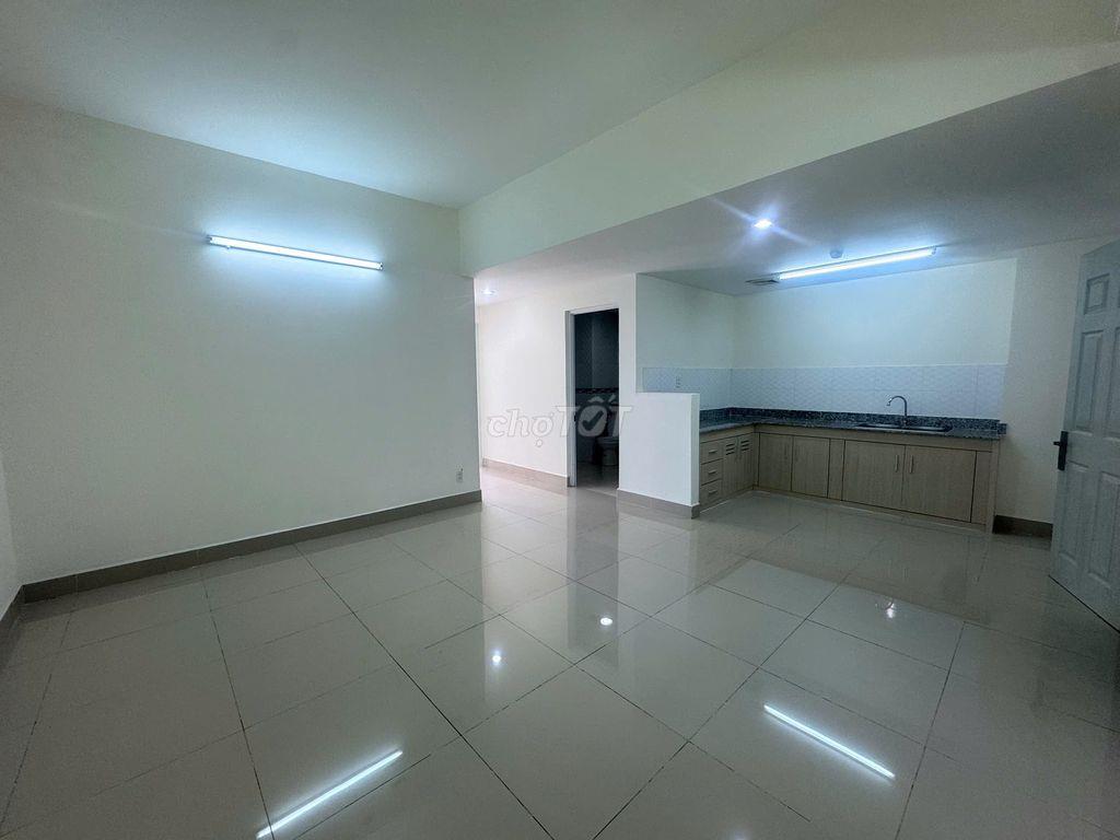 Chung Cư 1050 Phan Chu Trinh.căn hộ Penthouse 61,5m2. 2 PN.View đẹp
