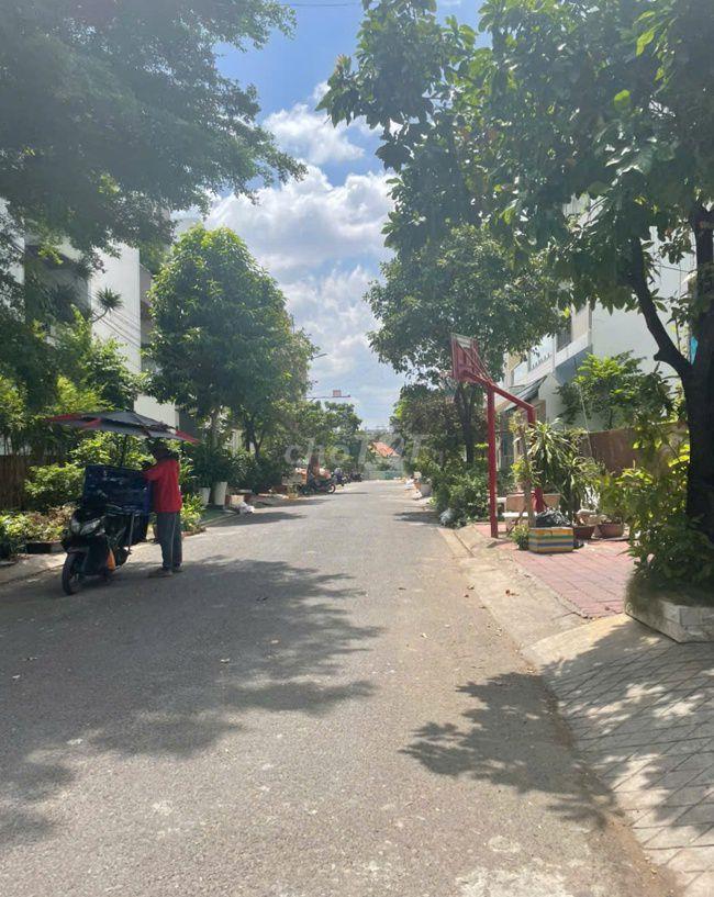 Nhà đẹp view sông Bình Lợi, DT 6x20m.Trệt 2 lầu ST, Hẻm 12m thông