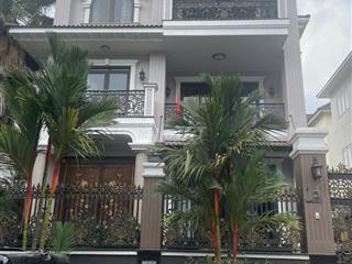 Biệt thự Bình Lợi. DT 14X15M.  Trệt 2 Lầu, áp mái. Sát công viên