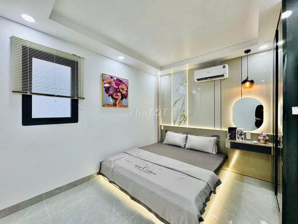 Bán gấp nhà 37/20 Đặng Thùy Trâm, DT 4X16M. Trệt 2 Lầu ST.