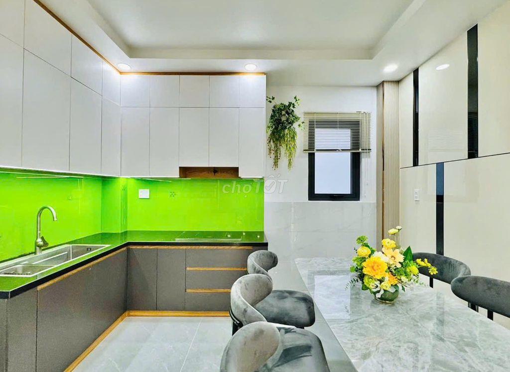Bán gấp nhà 37/20 Đặng Thùy Trâm, DT 4X16M. Trệt 2 Lầu ST.