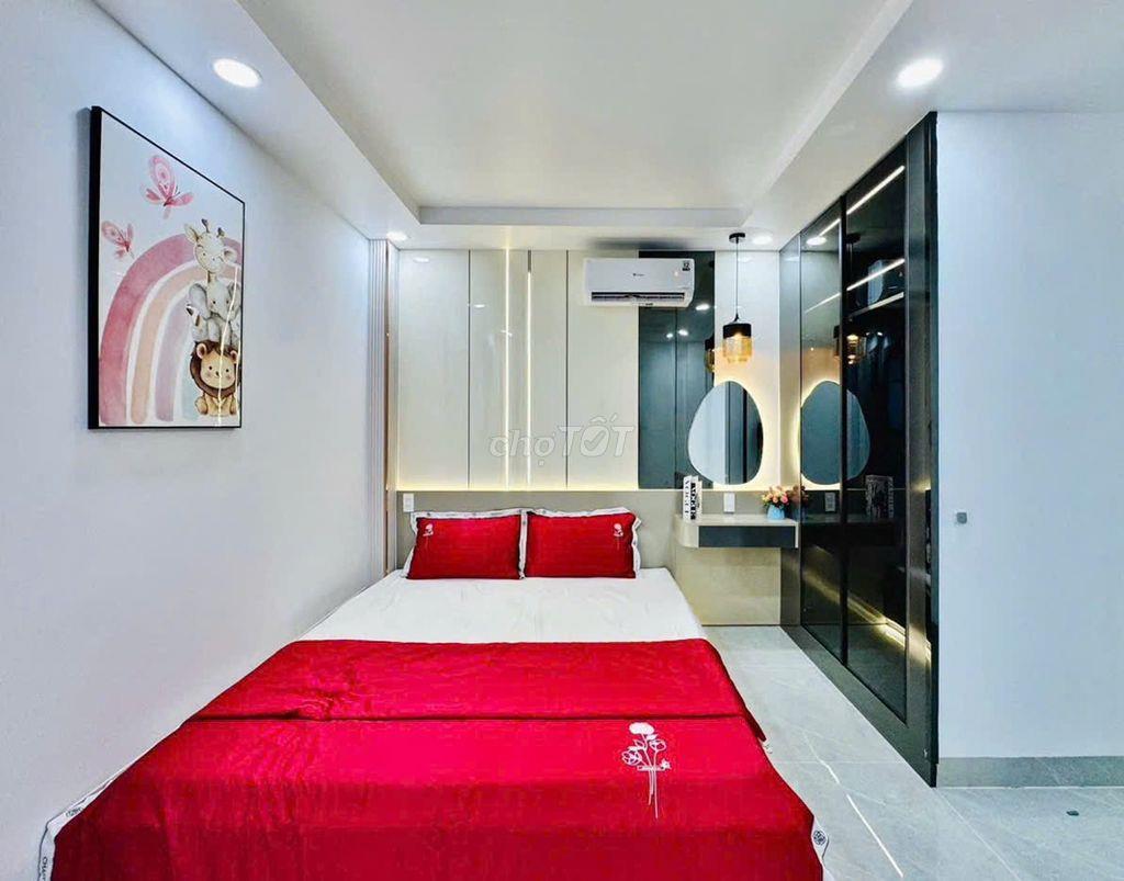 Bán gấp nhà 37/20 Đặng Thùy Trâm, DT 4X16M. Trệt 2 Lầu ST.